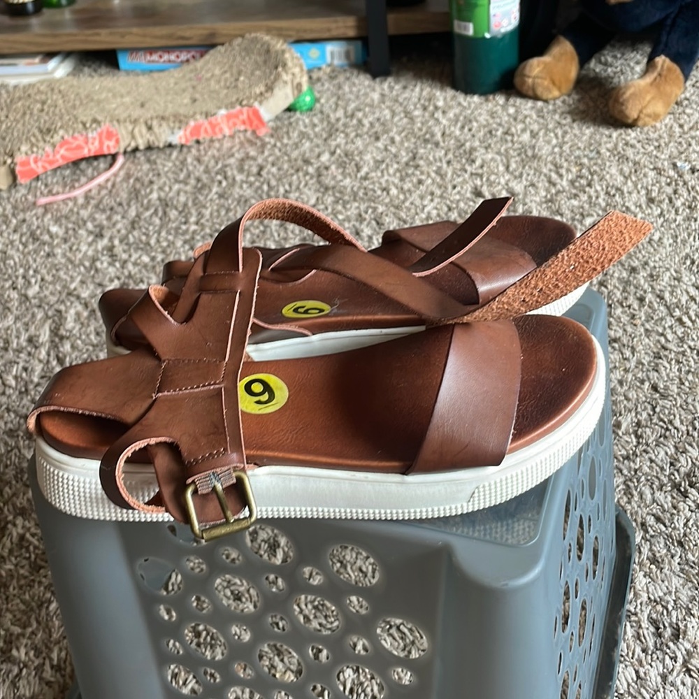 Brown platform strap sandals